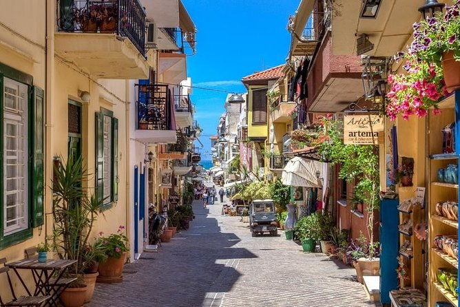private-walking-tour-with-lunch-and-wine-tasting-by-a-sommelier