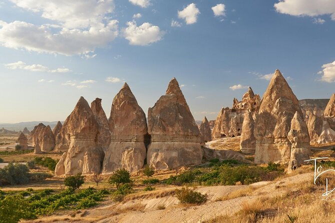 red-rose-valley-sunset-hiking-tour