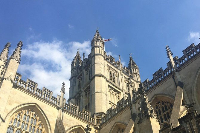 roman-baths-entry-and-walking-tour-with-blue-badge-tour-guide