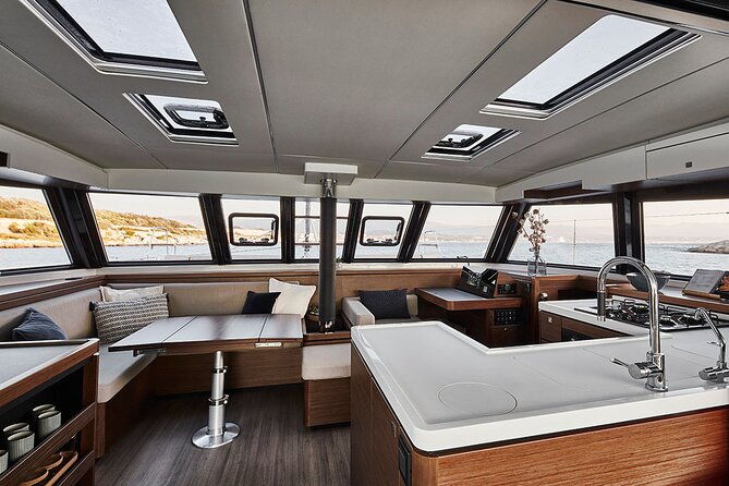 santorini-private-morning-and-sunset-half-day-yacht-tour