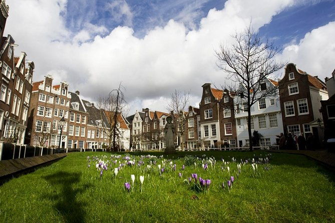 secrets-of-amsterdam-walking-tour-plus-dutch-sweets-tasting
