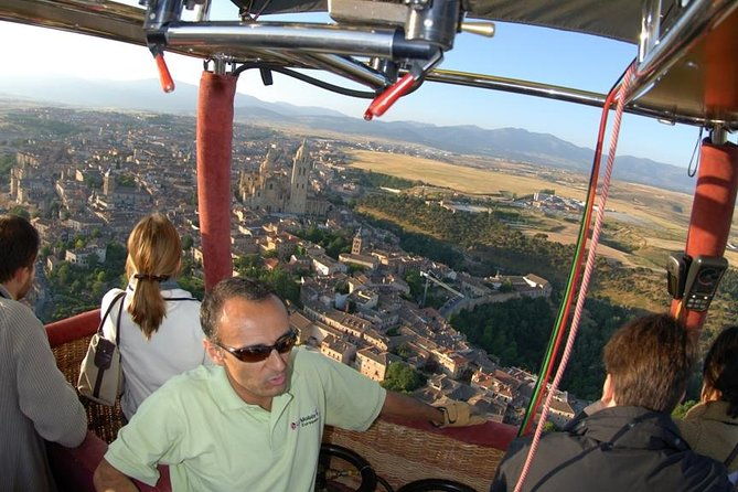 segovia-from-the-skies-sunrise-balloon-ride