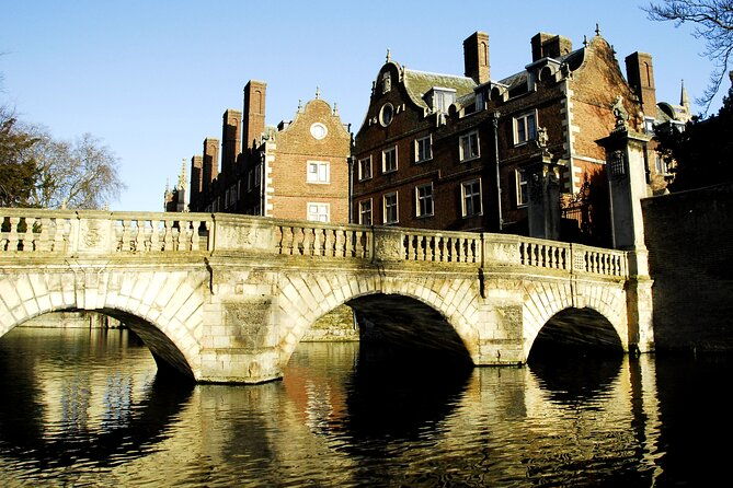 shared-guided-punting-tour-of-cambridge