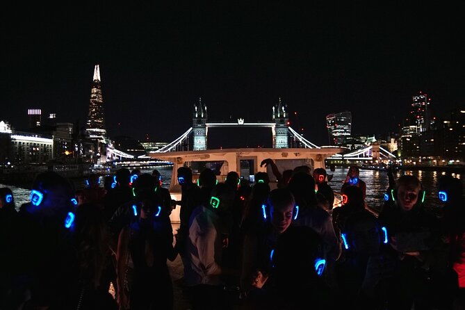 silent-disco-london-thames-boat-party