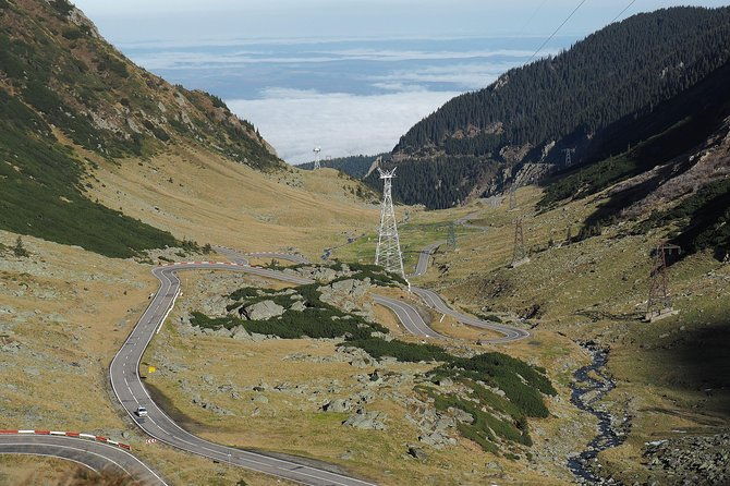 small-group-day-trip-transfagarasan-road-and-poienari-fortress-from-brasov