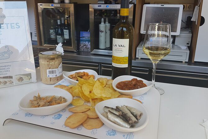 small-group-gastronomy-tapas-at-4-venues-lunch-or-dinner