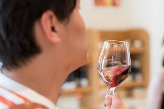 small-group-marseille-shore-excursion-avignon-chateauneuf-du-pape-wine-tour
