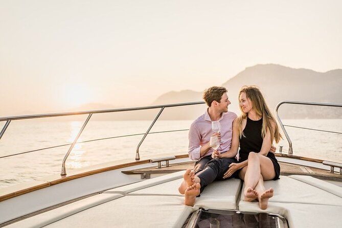 small-group-tour-to-positano-by-boat-at-sunset
