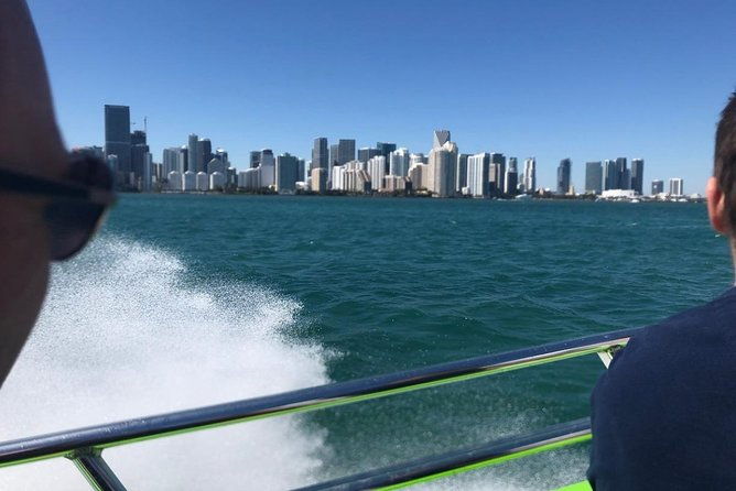 speedboat-sightseeing-adventure-of-miami