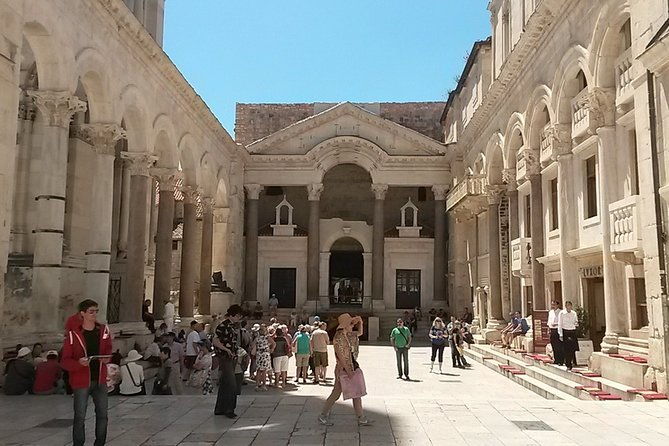 split-boutique-emperors-walk-for-history-loverscellars-museum