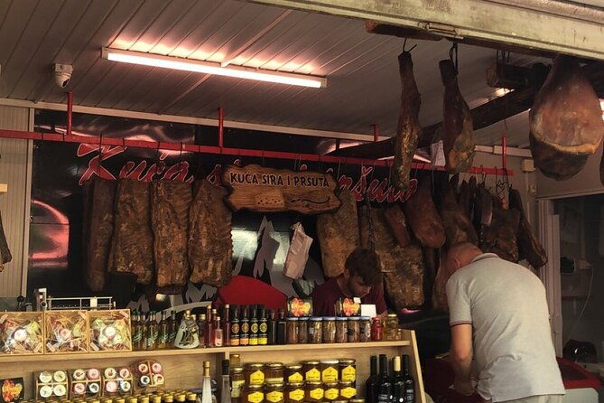split-history-and-gastro-small-group-tour-with-food-and-drinks