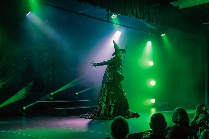 stardust-variety-dinner-show