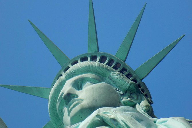 statue-of-liberty-and-ellis-island-guided-tour