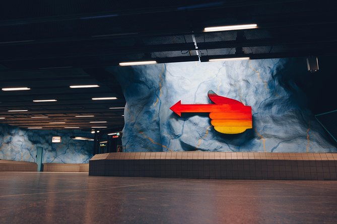 stockholm-underground-metro-art-ride-with-a-local