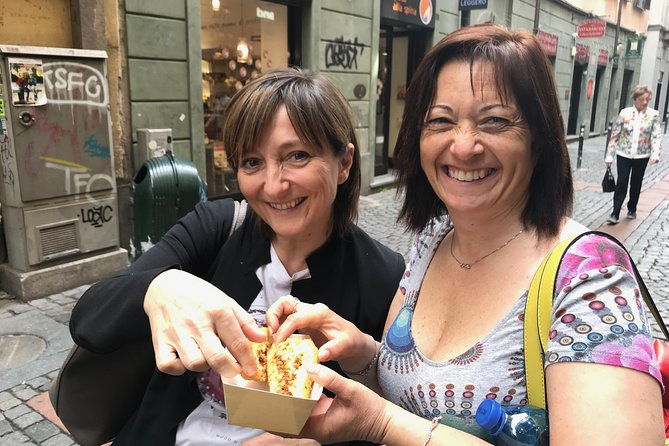 street-food-tour-dluxe-turin-gourmet-small-group-tour