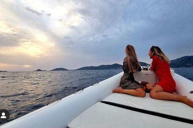sunset-boat-cruise-with-aperitif-at-the-sanguinary-islands
