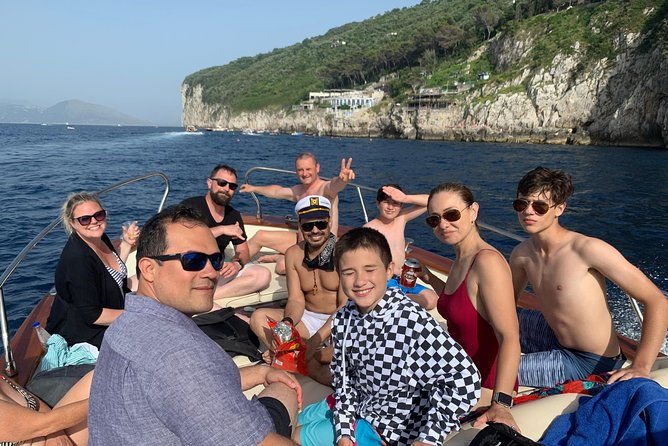 sunset-boat-experience-in-sorrento-coast
