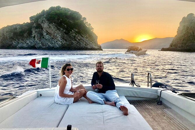 sunset-cruise-dinner-stop-depart-from-any-amalfi-coast-town