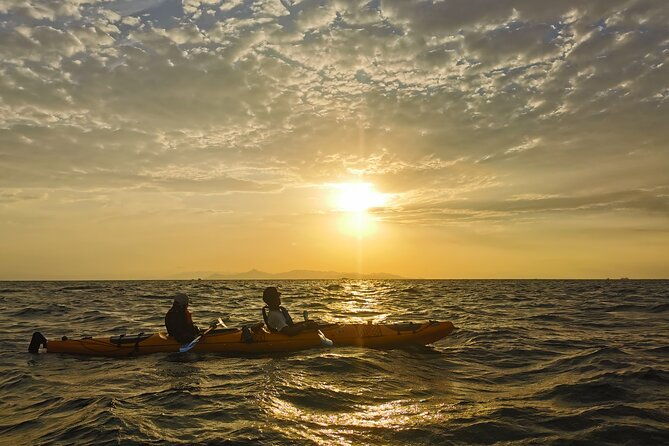 sunset-sea-kayaking-in-athens-riviera