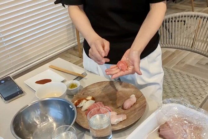 sushi-cooking-class-by-matchaexperience-osaka