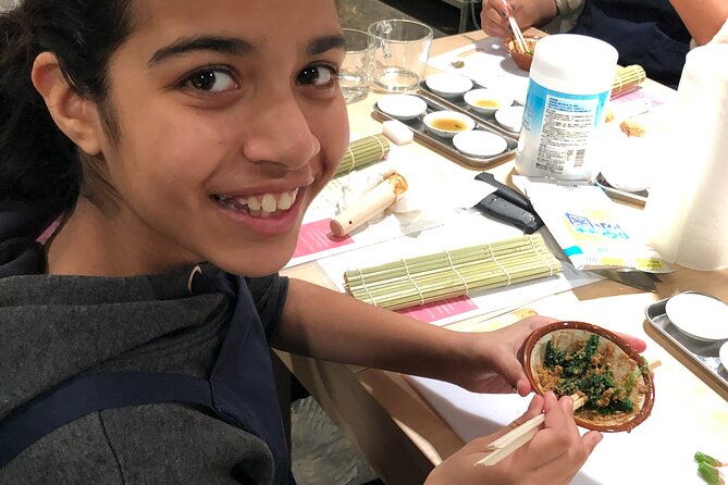 sushi-making-and-sake-tasting-experience