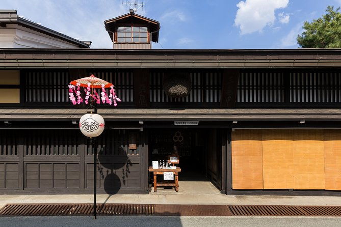 takayama-oldtownship-walking-tour-with-local-guide-about-70min