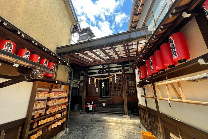 takayama-walking-tour-hida-folk-village