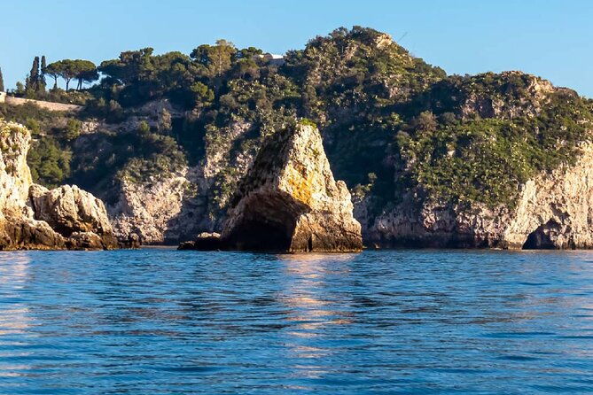 taormina-sightseeing-private-luxury-boat-tour-with-aperitif