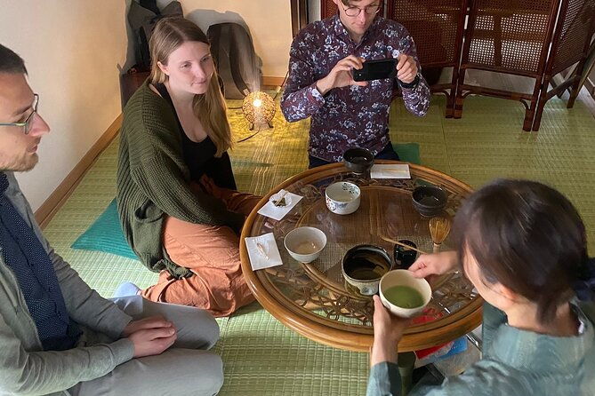 tea-ceremony-in-a-century-old-japanese-town-house