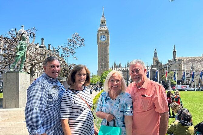 the-heart-of-westminster-private-2-hour-black-cab-tour-in-london