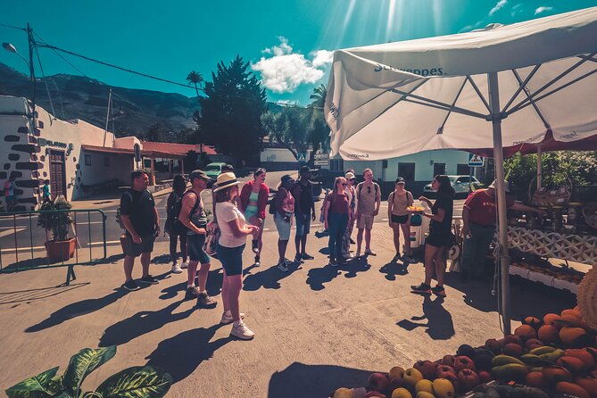 the-red-canyon-tour-small-group-trip-with-local-food-tasting-%e3%83%84