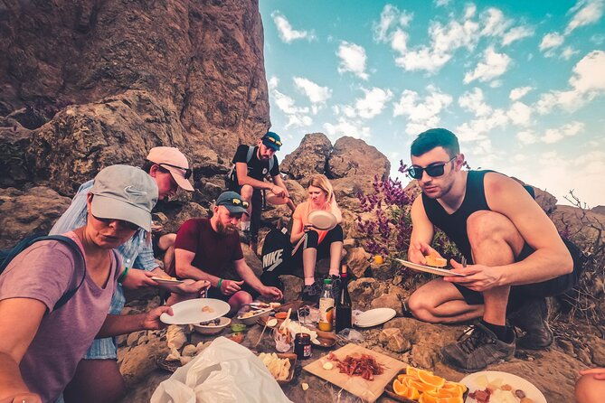 the-volcano-heart-tour-hiking-tasting-and-sunset-experience