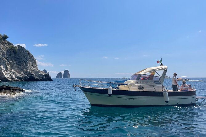 three-hour-private-guided-tour-of-capri-with-a-luxury-gozzo-cabin-cruiser