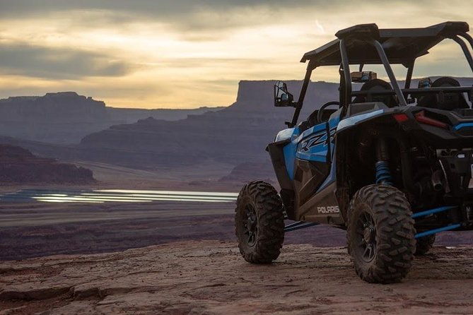 thrilling-guided-you-drive-hells-revenge-utv-tour-in-moab-ut