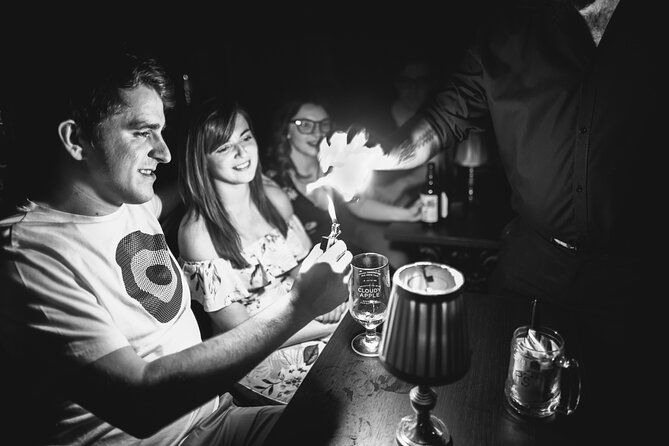 thur-7pm-comedy-magic-show-includes-1x-pizza-2-glasses-of-prosecco