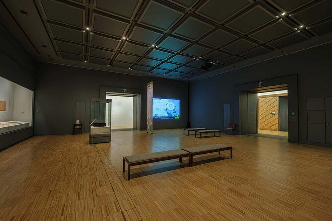 tokyo-art-culture-tour-sannomaru-shozokan-museum-sushi-making