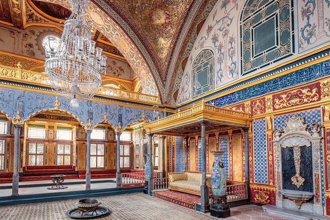 topkapi-palace-skip-the-line-entry-with-guided-tour