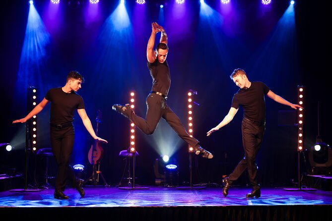 trad-on-the-prom-irelands-1-music-song-dance-experience