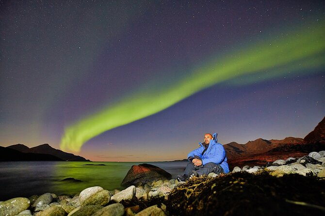 tromso-private-aurora-chase-by-minivan