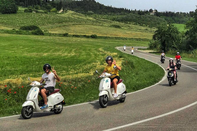 tuscany-vespa-tours-through-the-hills-of-chianti