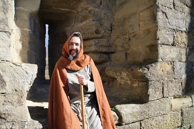 unusual-guided-tour-of-carcassonne-at-the-time-of-the-builders