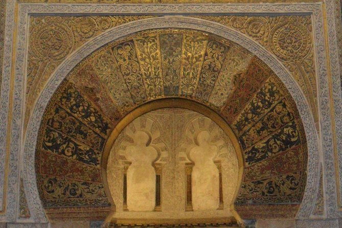 visit-cathedral-mosque-with-official-guide-small-groups