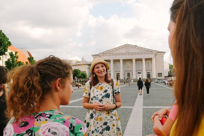 walking-tour-of-vilnius-old-town-with-snacks