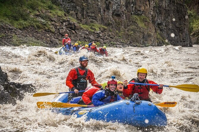 white-water-rafting-day-trip-from-hafgrimsstadir-grade-4-rafting-on-the-east-glacial-river
