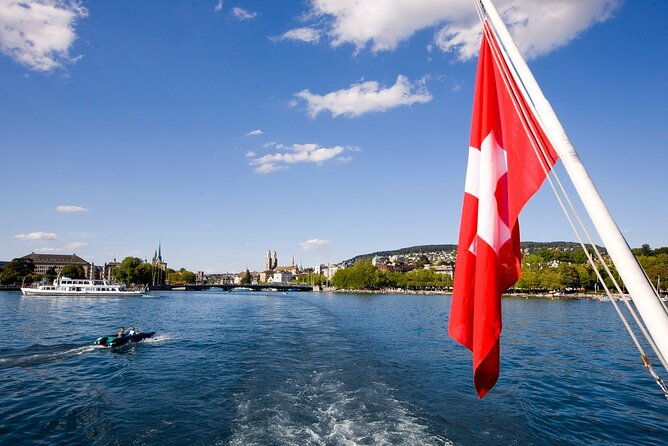 zurich-highlights-tour-with-cruise-and-lindt-home-of-chocolate