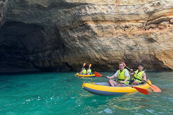 2-hour-kayak-through-the-sea-caves-of-benagil