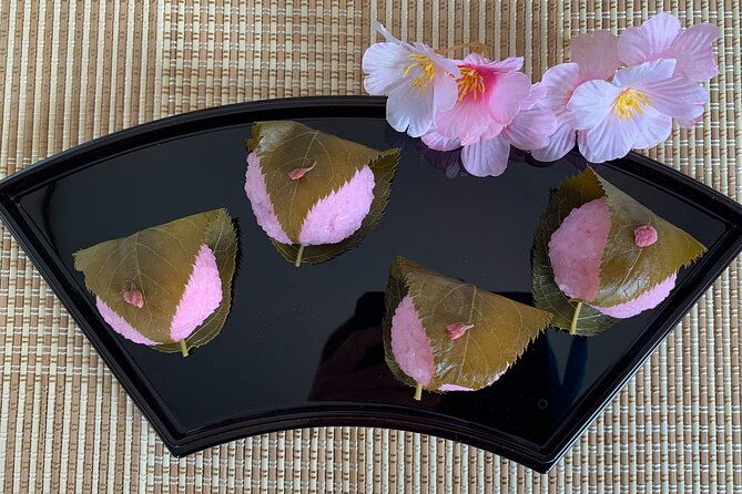 2-hours-mochi-making-matcha-class-in-bunkyo