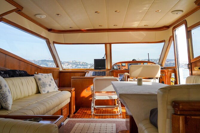 2-hours-private-yacht-cruise-on-bosphorus
