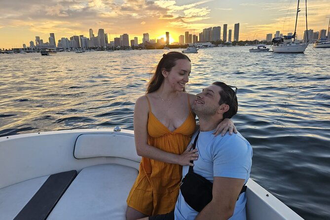 2-hrs-miami-private-boat-tour-with-cooler-ice-bluetooth-stereo