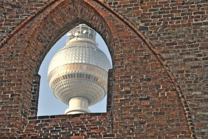3-hour-alternative-berlin-bike-tour-vibes-of-berlin